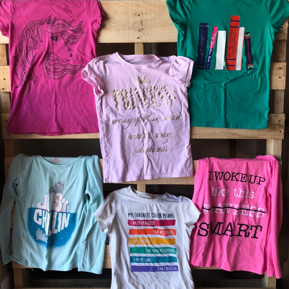 7/8 graphic tee lot
